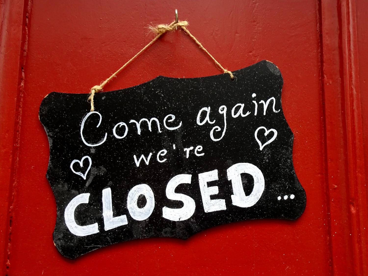 closed-tuerschild-monschau-eifel_by_friedbert-simon_pfarrbriefservice (c) Friedbert Simon