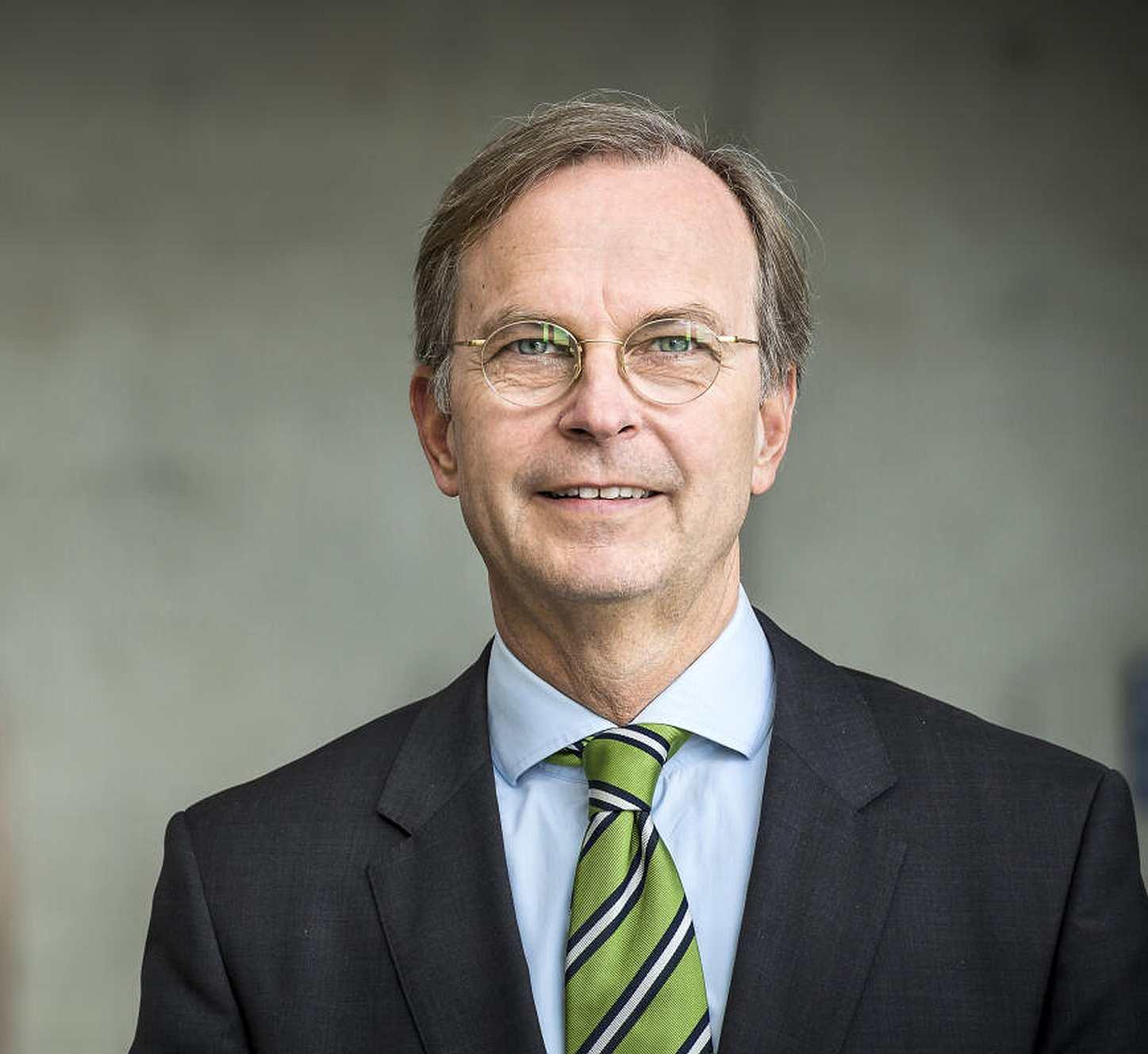 (c) Inga Haar